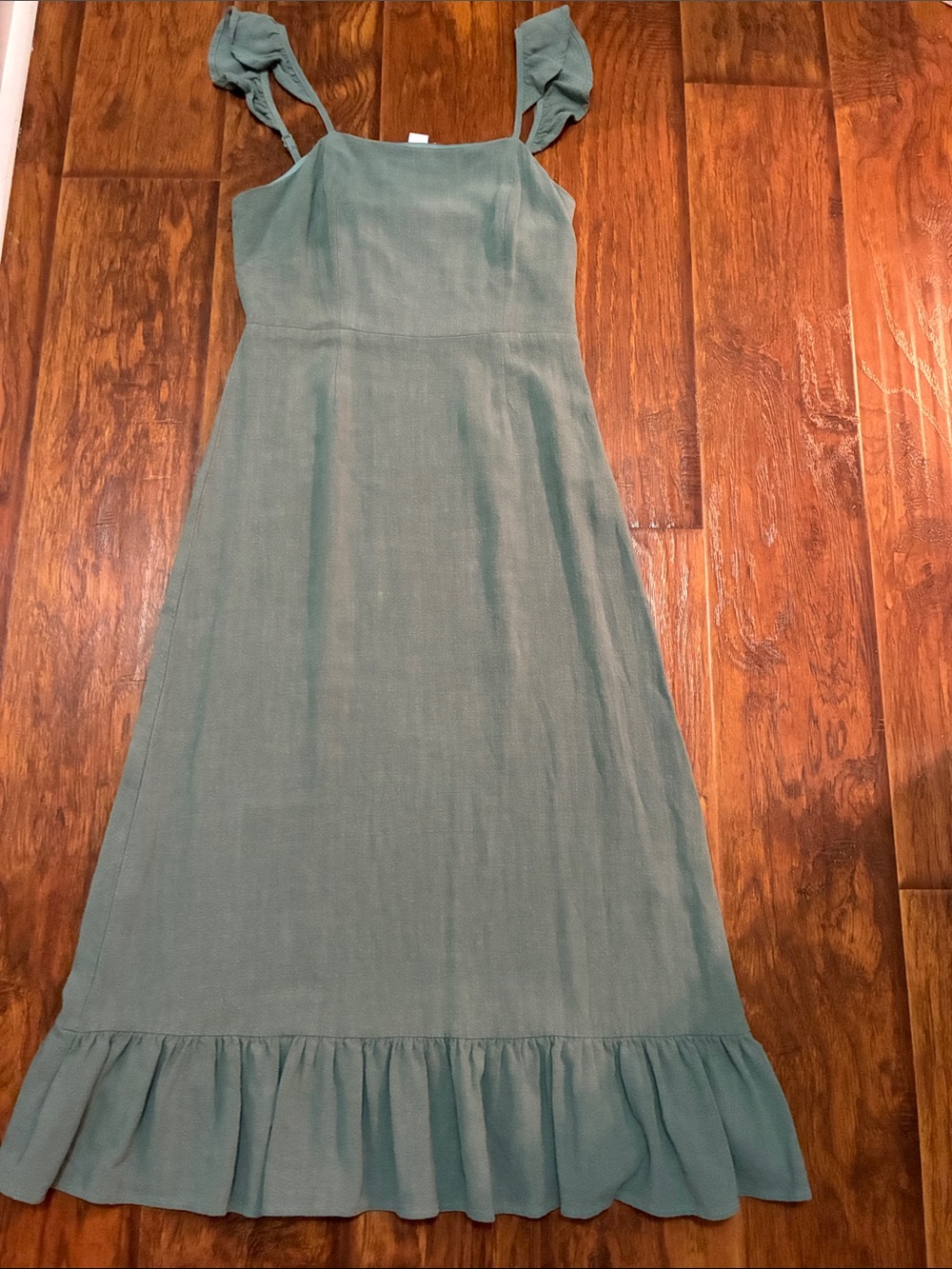 Sadie & Sage Ruffle-Shoulder Midi Dress Sage Green